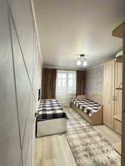 Продам спальный гарнитур в детскую