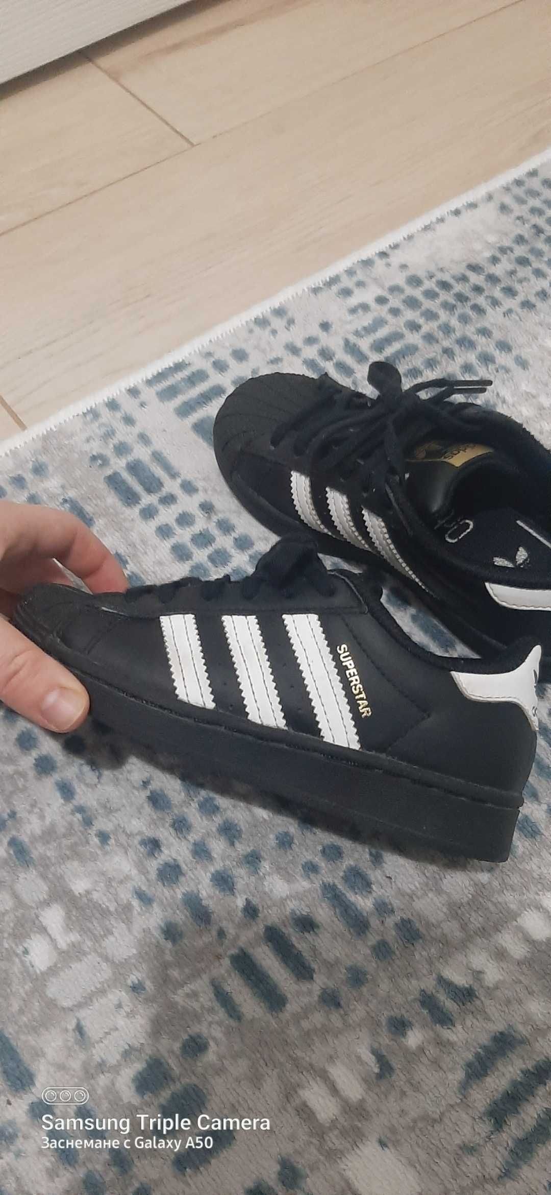 Adidas маратонки 29 номер