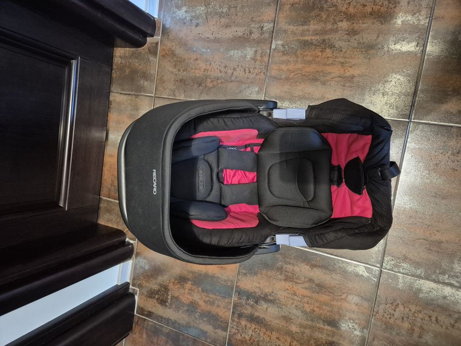 Scoica auto Recaro