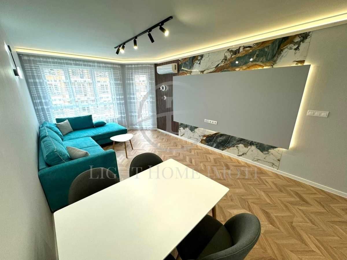 Продава се Двустаен апартамент в Пловдив, Остромила - 66 кв.м за 1804 €/кв.м - Снимка #1