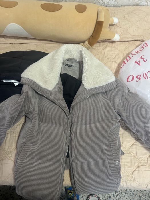 Куртка теплая и качественная.Очень удобная.