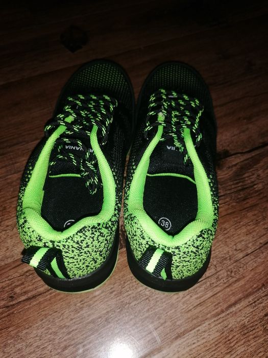 Vând încălțăminte lucru mărimea 38