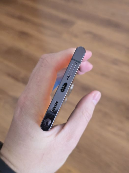 Vând Samsung S22 Ultra