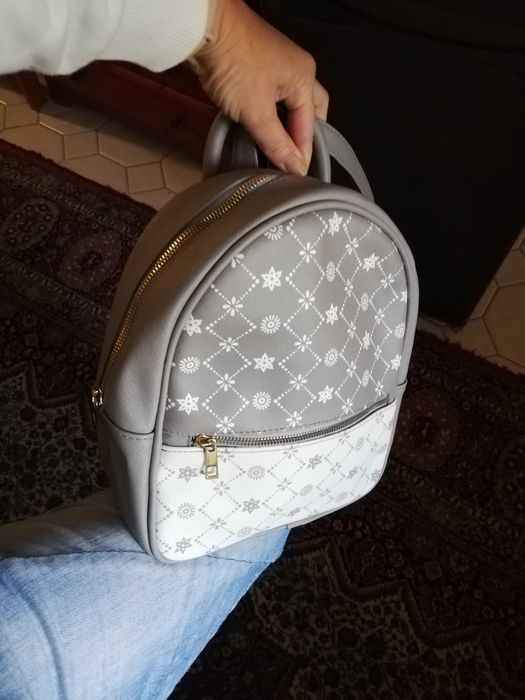 Свежа и удобна раница