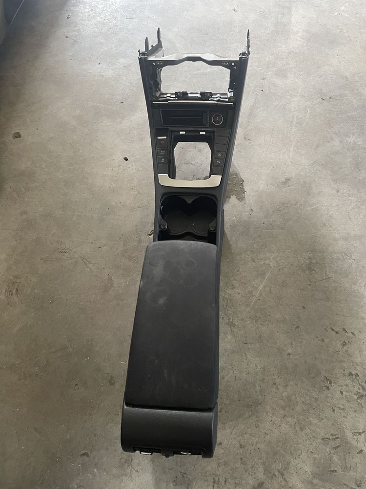 Cotiera centrala / tunel Volkswagen passat cc b7 facelift europa