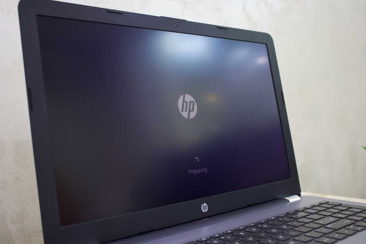 Laptop HP 250 G6