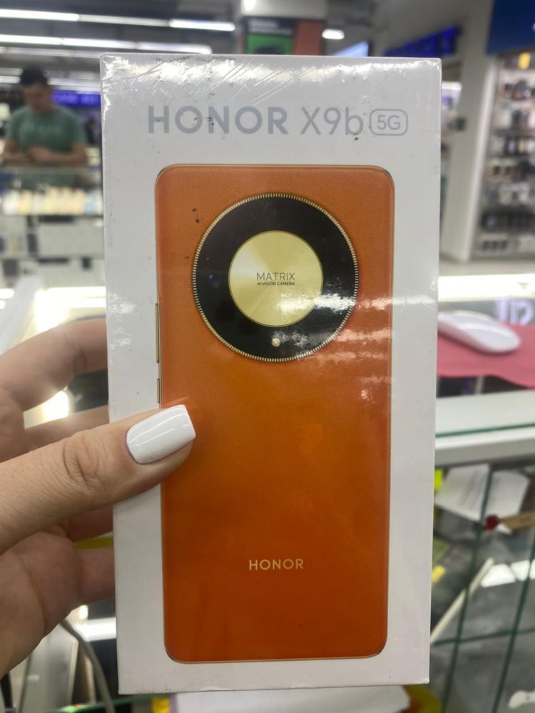 Honor X9b 12/256GB черный, оранжевый. Есть гарантия на 1 год