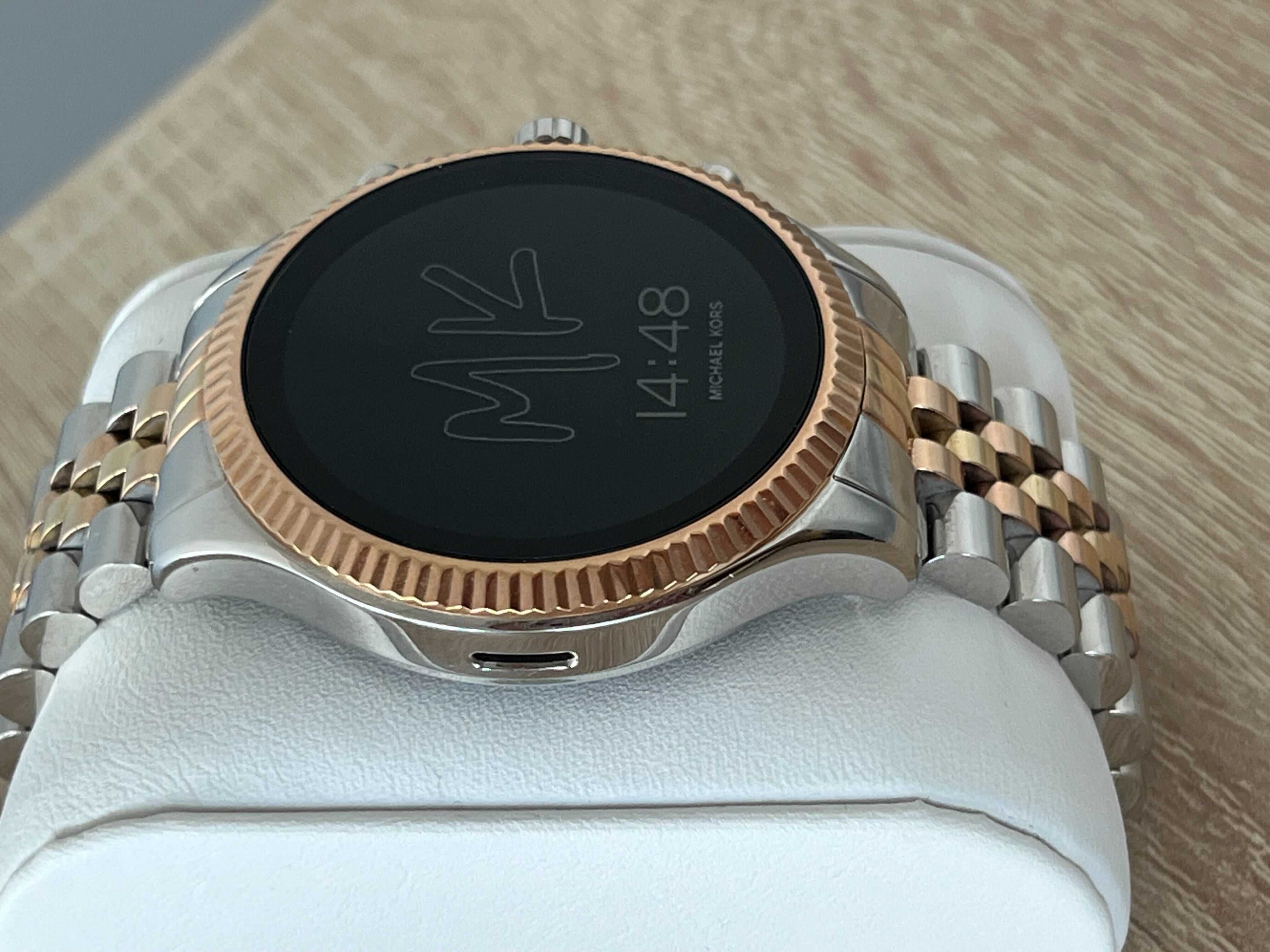 Смарт часовник Michael Kors Wear OS