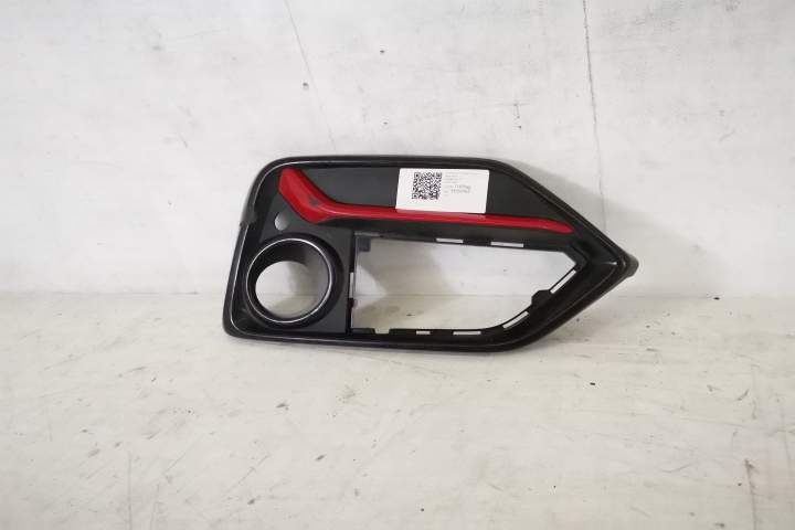 Оригинална Дясна Решетка За Фар / Honda Civic 10 Оригинална Решетка За