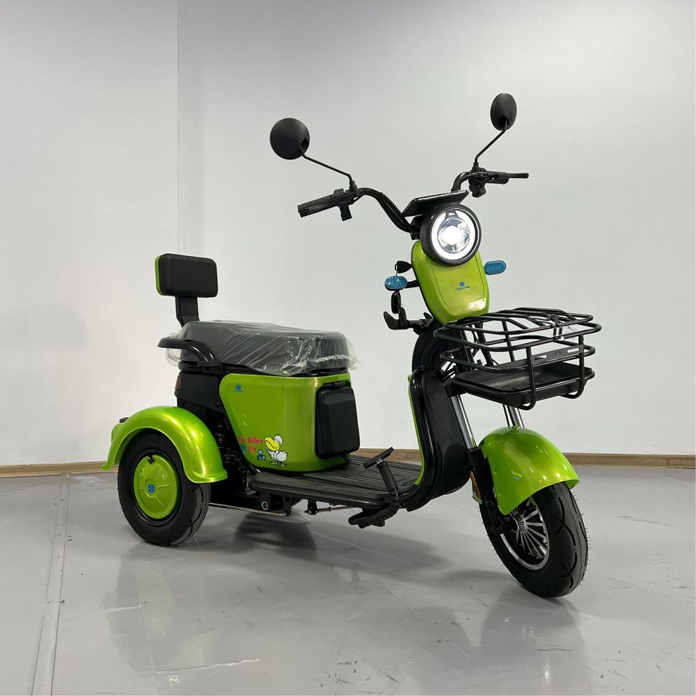 Електрическа Триколка 2+1 750.2 NEW VESPA STYLE  2024 ГОДИНА