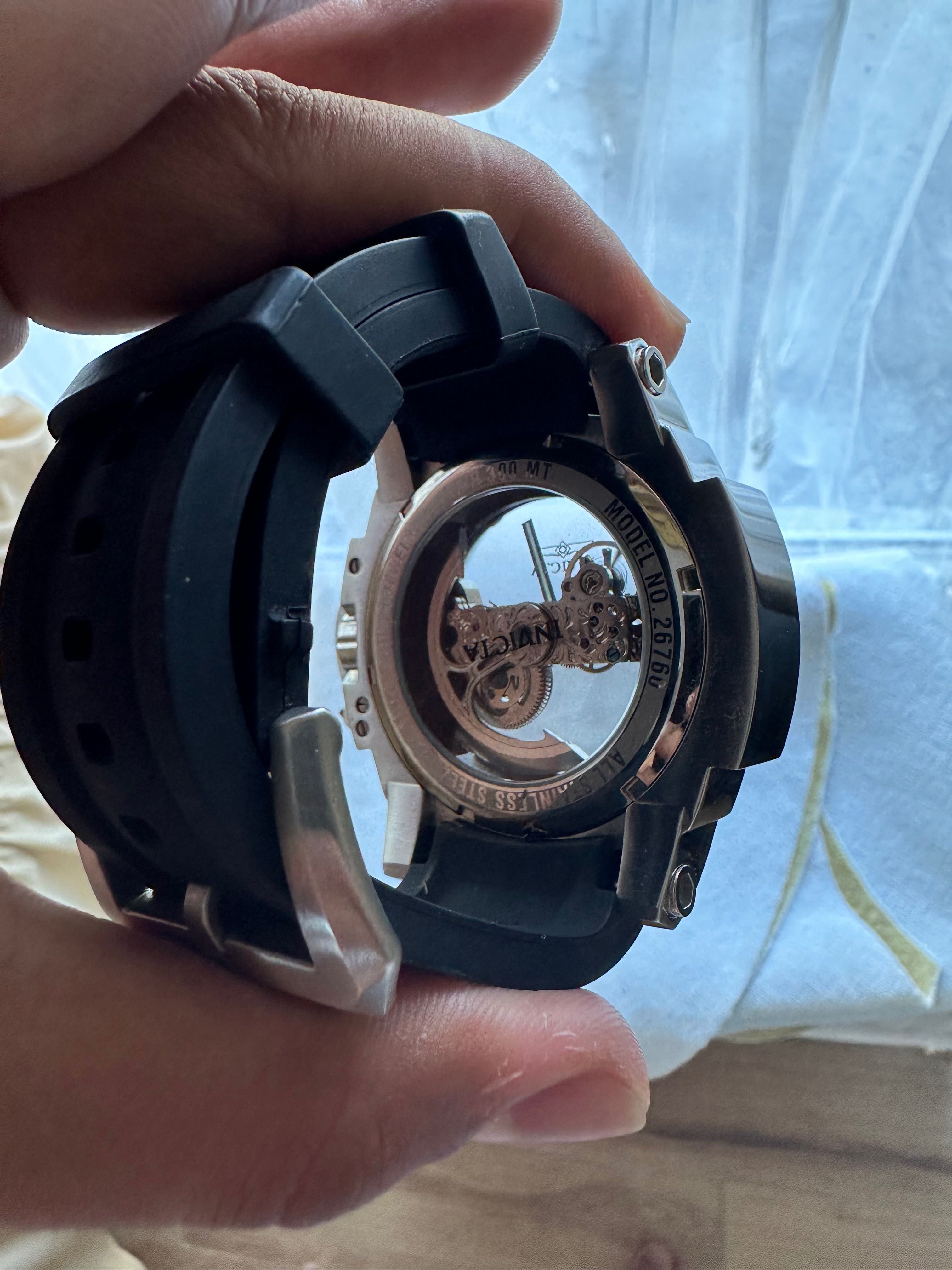 Часовник Invicta