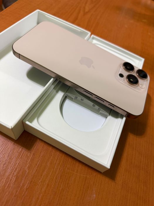 Iphone 16 pro Max 100% baterie