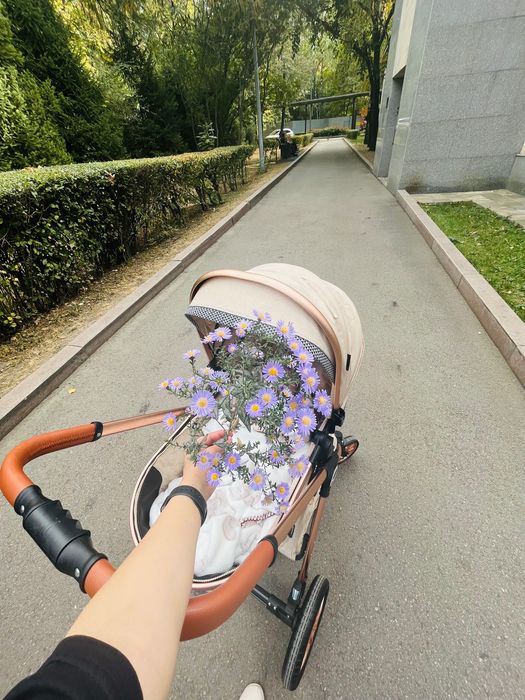 Продам коляску + детская кресло