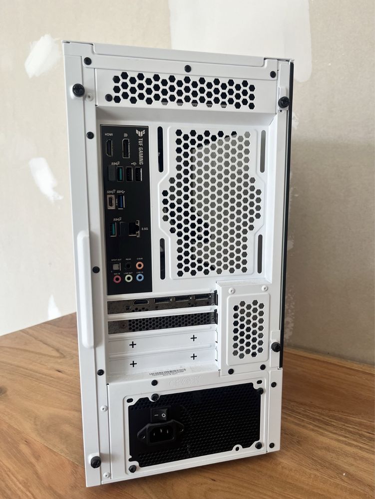 Компютър Rtx3060/I7 12700k/32gb/1Tb