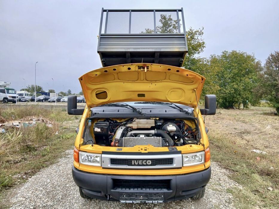 IVECO Daily  35 65  70 max. autoriz 3,5 t cat. B basculabil pe 3 parti