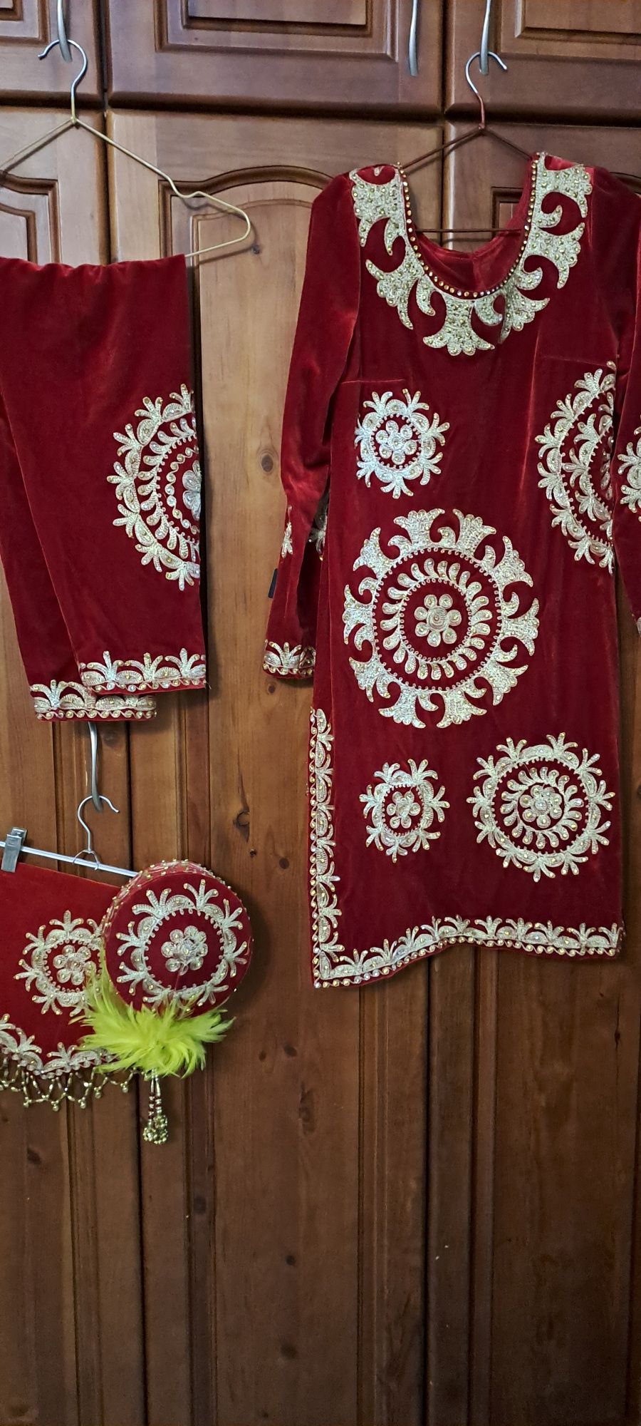 Попур.  Кӯйлак, лозим, дӯпписи, дастрӯмоли, ҳолати жуда ҳам яхши