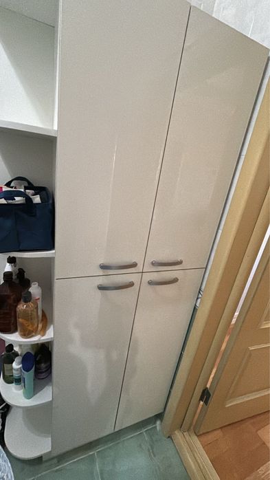 Шкаф для ванны