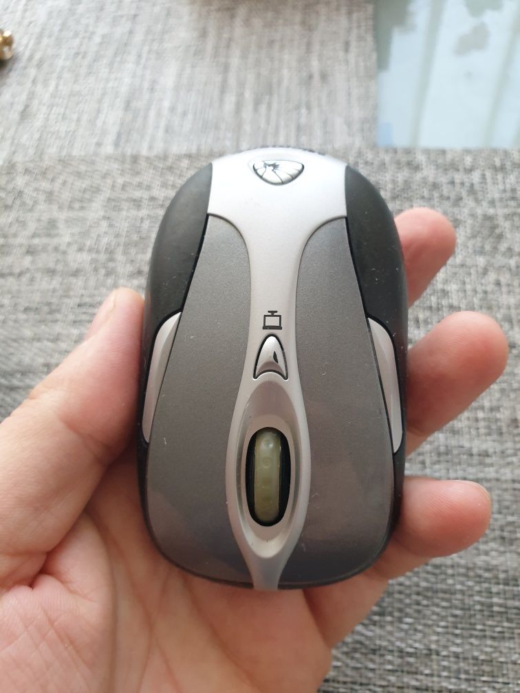 Mouse Microsoft Wireless Notebook Presenter Mouse 8000 Metallic Grey