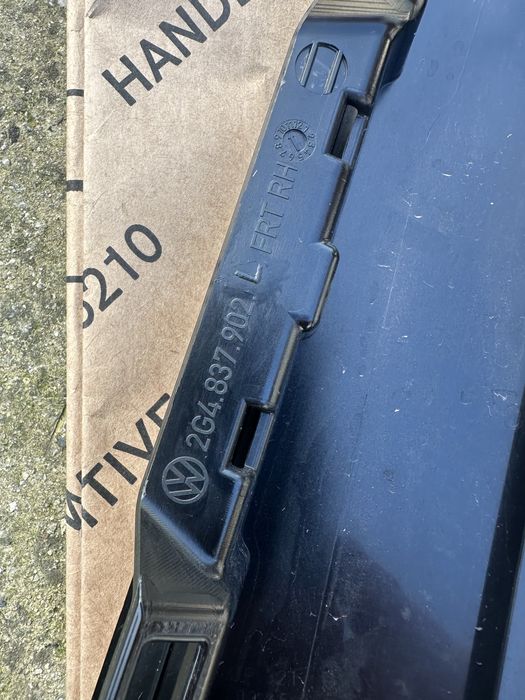 VW Polo 2018 лява и дясна лайсна на вратата НОВИ ОЕ