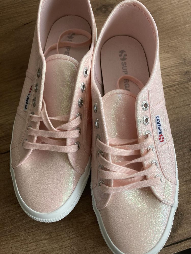 Дамски кецове SUPERGA