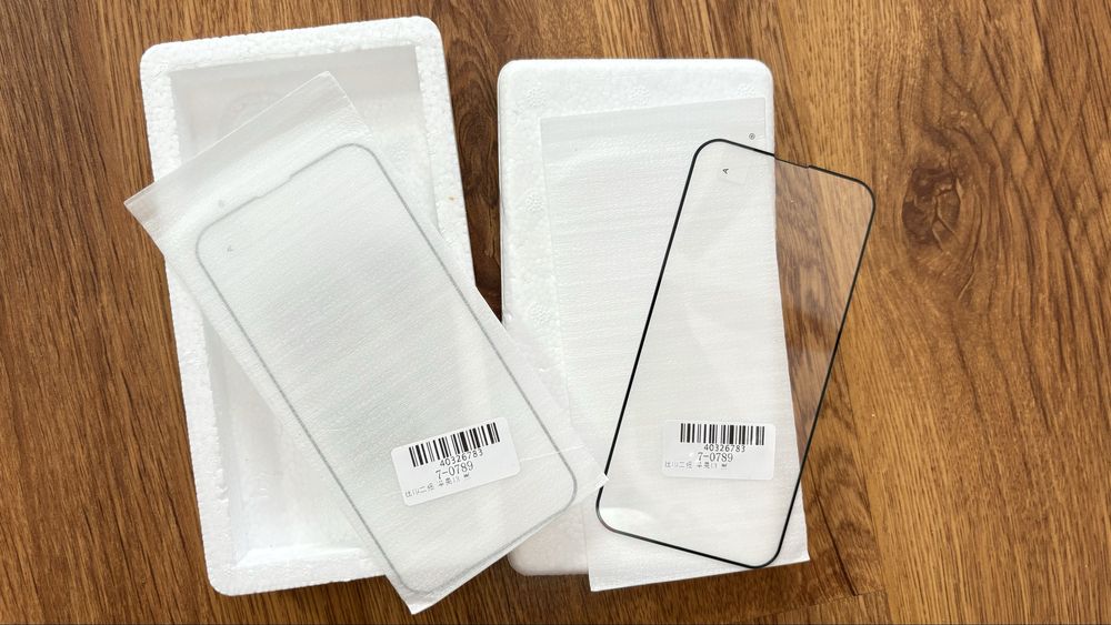 Huse și sticlă ecran - iphone 13