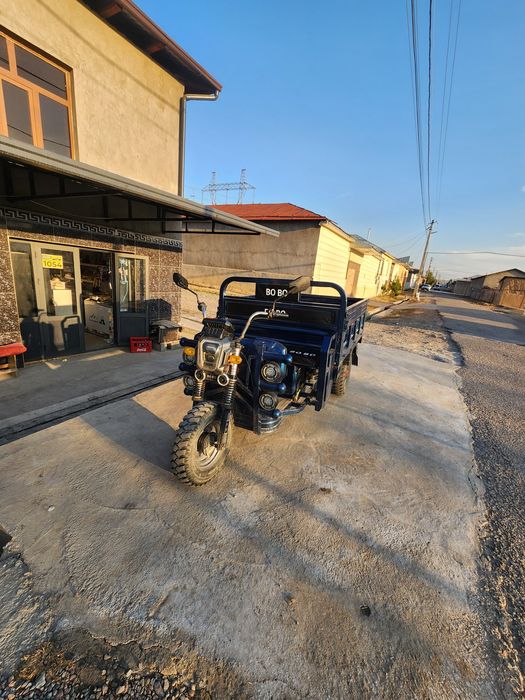 Sotiladi 10 miln  soʻm kelishiladi