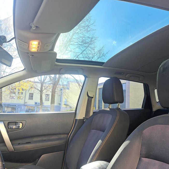 Nissan Qashqai  2012