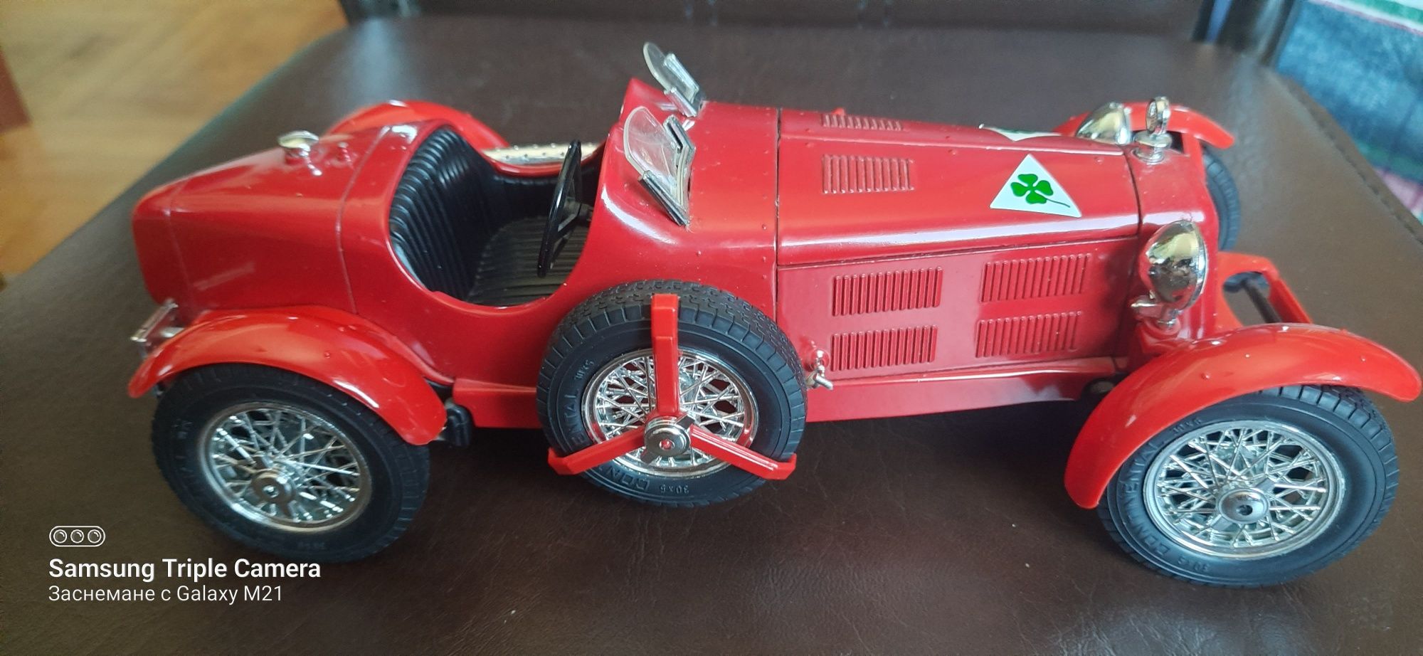 Alfa Romeo 8C  cabrio 2300 monza 1934година BBurago