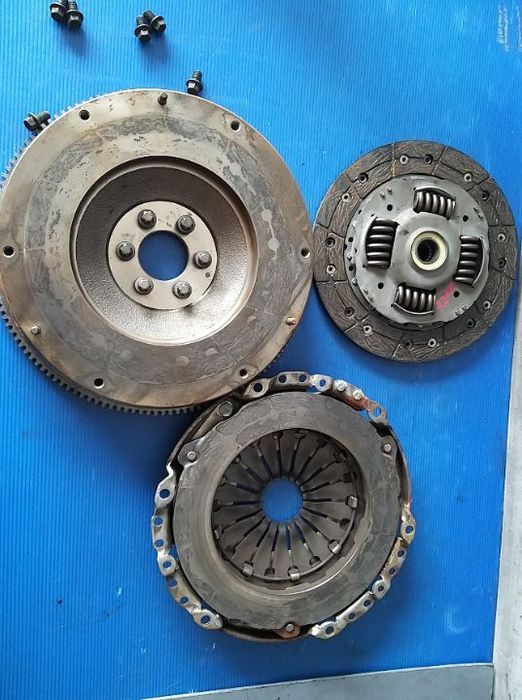 Kit ambreiaj volanta masa simpla ugjc 1.5 tdci ford b-max fiesta focus 3