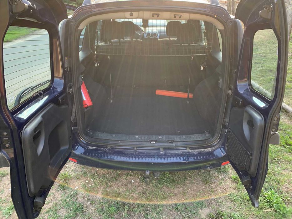 Vand Dacia Logan din anul 2010, 185.360km (3100 Euro) NEGOCIABIL