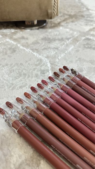 Продам косметические карандаши для макияжа губ. В Атбасаре .