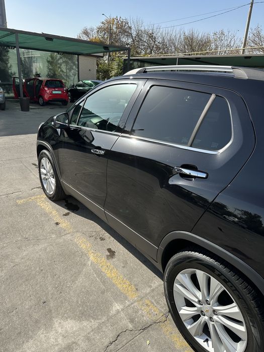 Tracker 1 черный