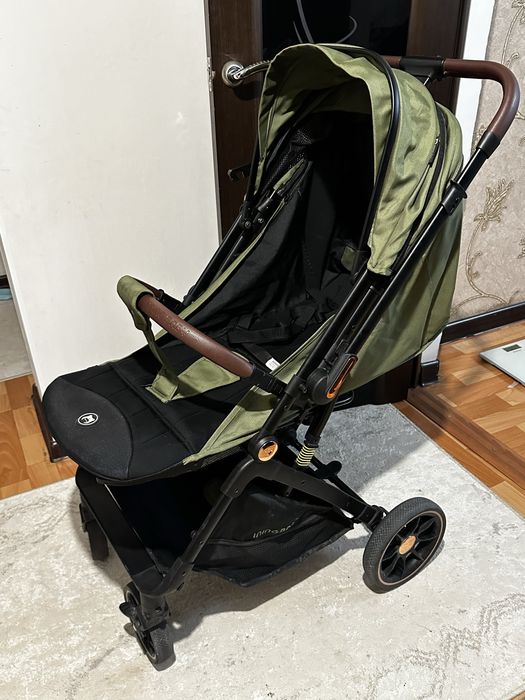 Коляска в отличном состоянии