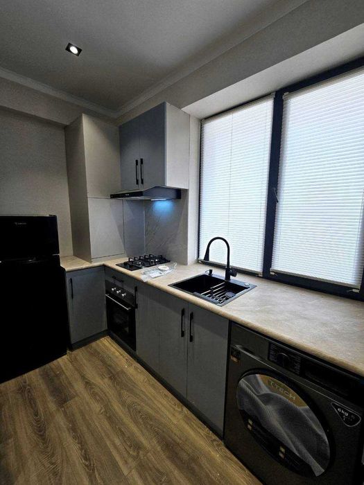 Сдаётся срочно квартира орентир метро Чиланзар 1/3/9 827*