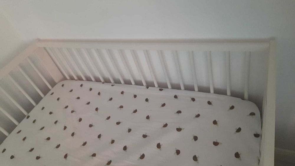 Masa Infasat si Patut copil/ bebe marca Ikea