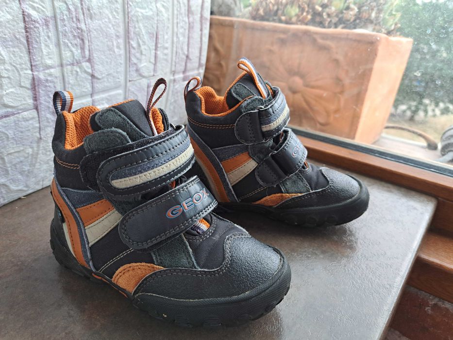 детски ботуши,зимни обувки,боти,апрески,Geox номер26 за момче,геокс