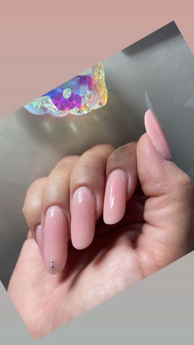 Laura Nail Artist