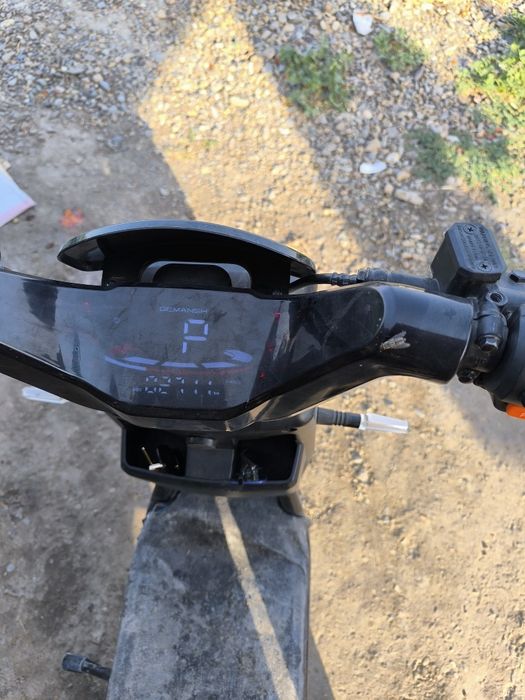 Elektron skutr holati yaxshi