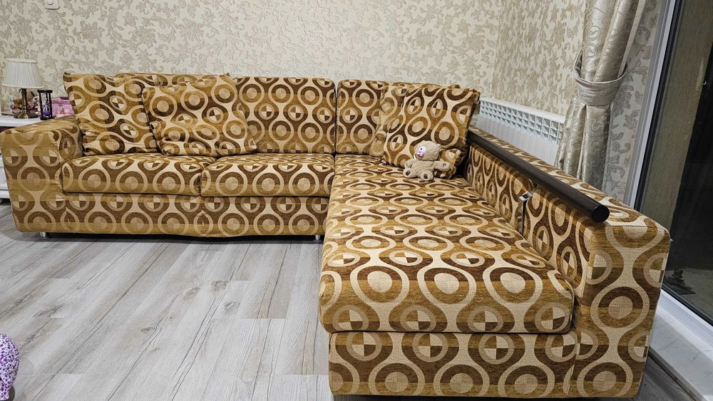 Ъглов диван 250см/210см