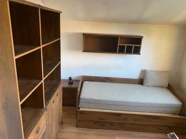 Vand camera tineret completa in stare exceptionala