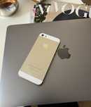 Vând iPhone 5s Gold 16 GB – elegant și ușor de folosit