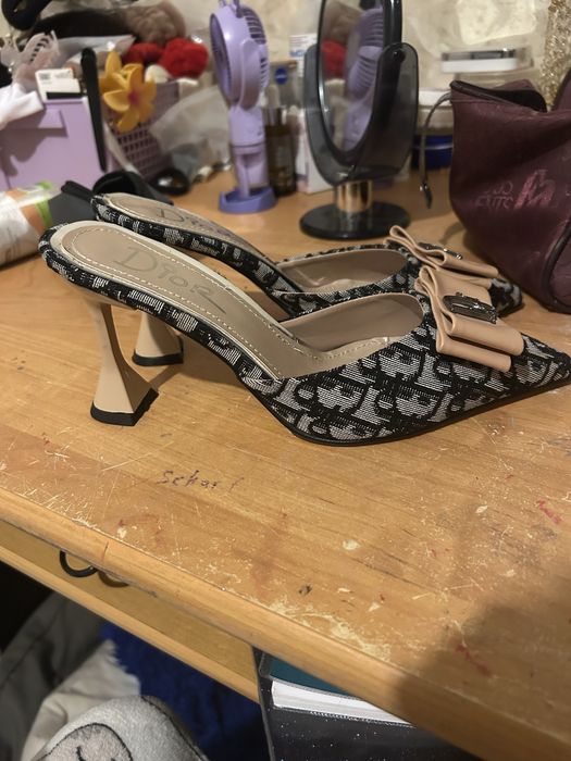Dior токчета    .