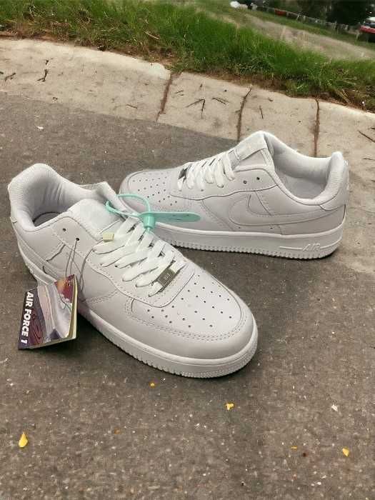 Adidasi Baieti Fete NIKE Air Force 1 l Produs NOU Model Special Unisex