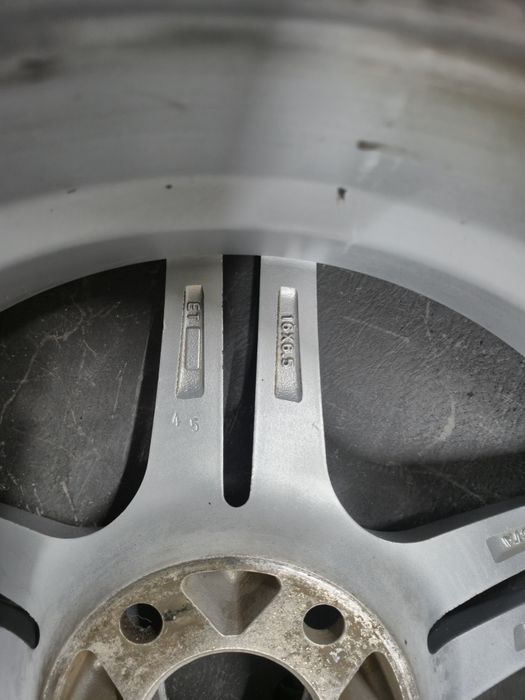 Продам диски литьё на 16