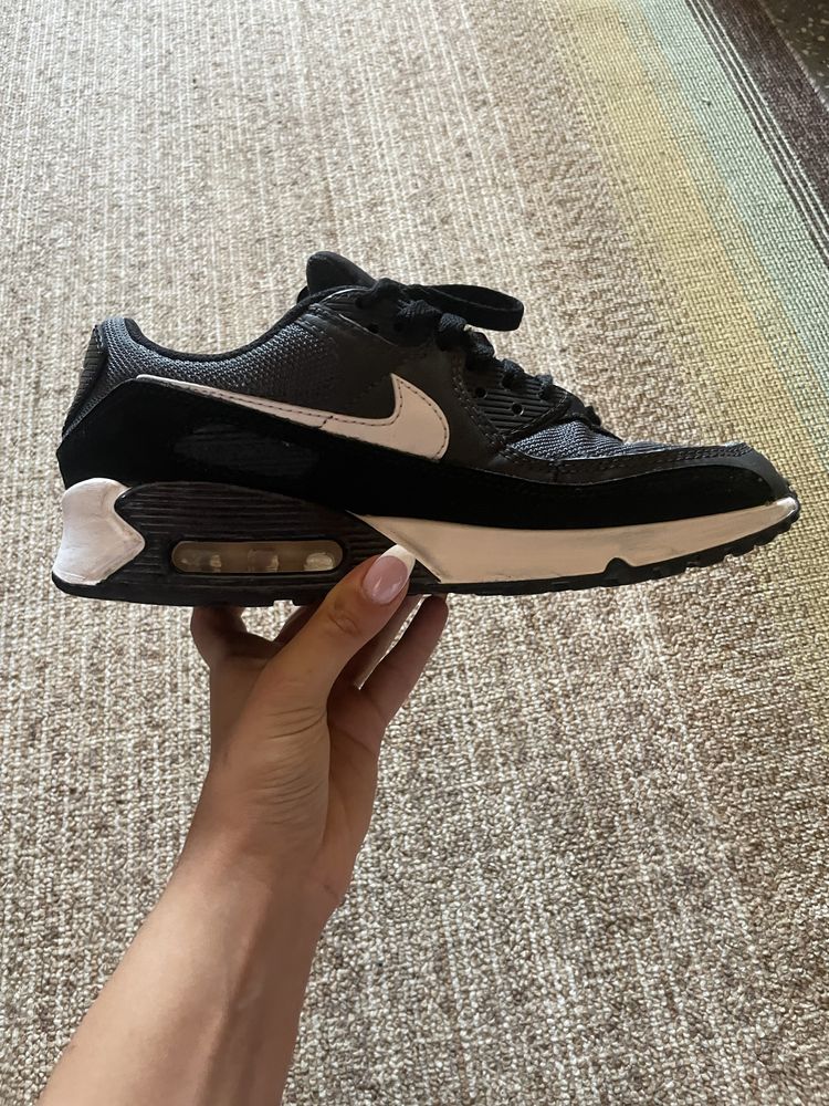 Nike Air Max 90