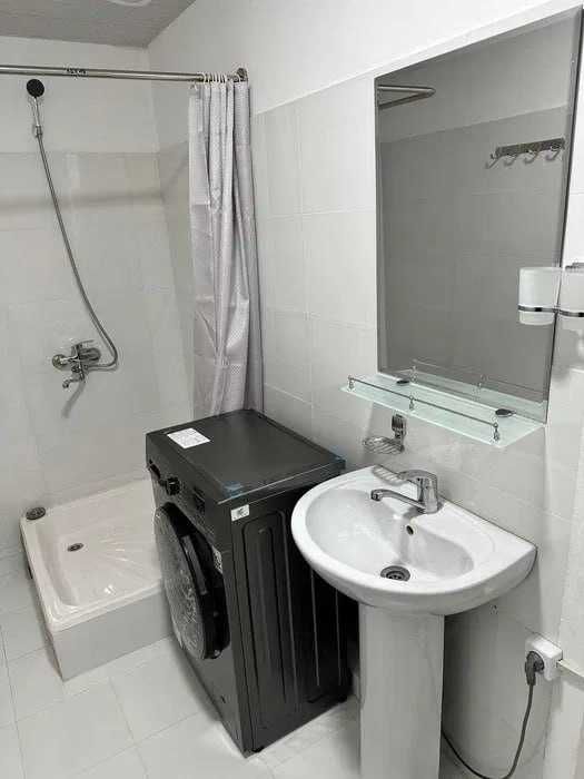 Квартира 2-комн., 80.4 м², евро, кирпичный дом, эт. 7/7, с мебелью!`