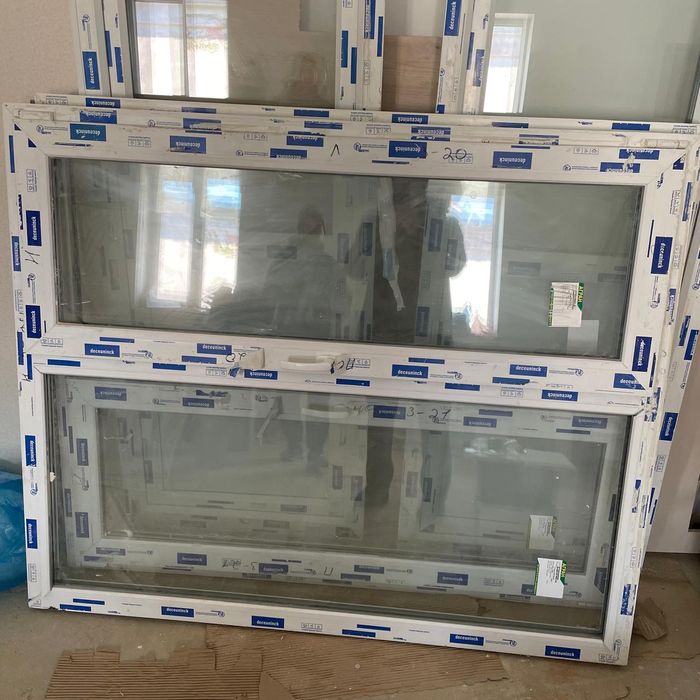 Продам пластиковое  окно и дверь