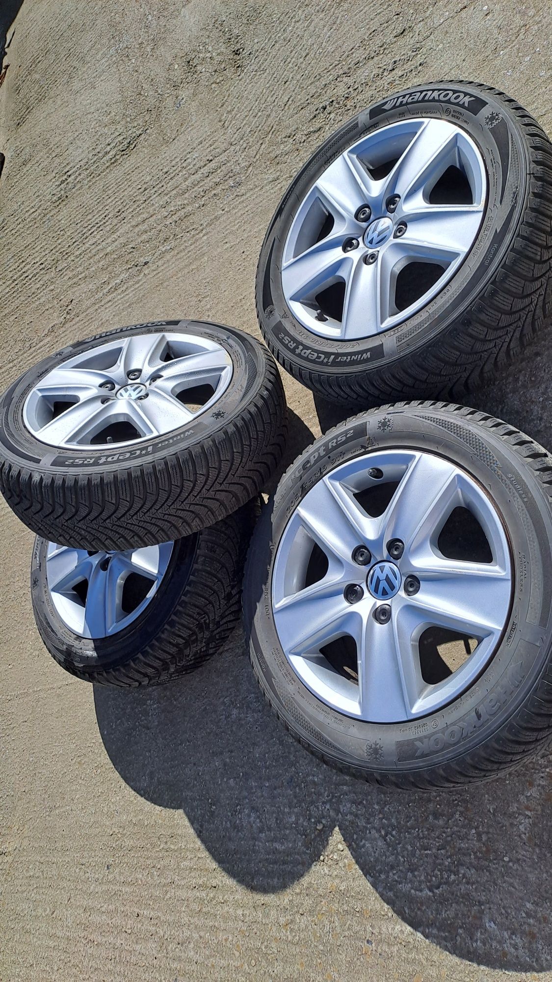 Set anvelope Hankook + jante r16 VW