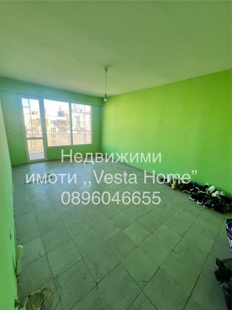 Продава се Двустаен апартамент в Казанлък - 64 кв.м за 727 €/кв.м - Снимка #1