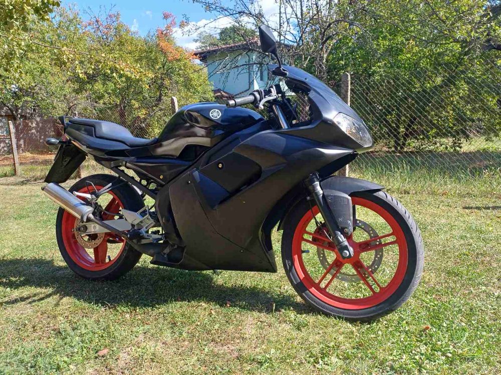 Продавам пистов мотор  yamaha tzr50